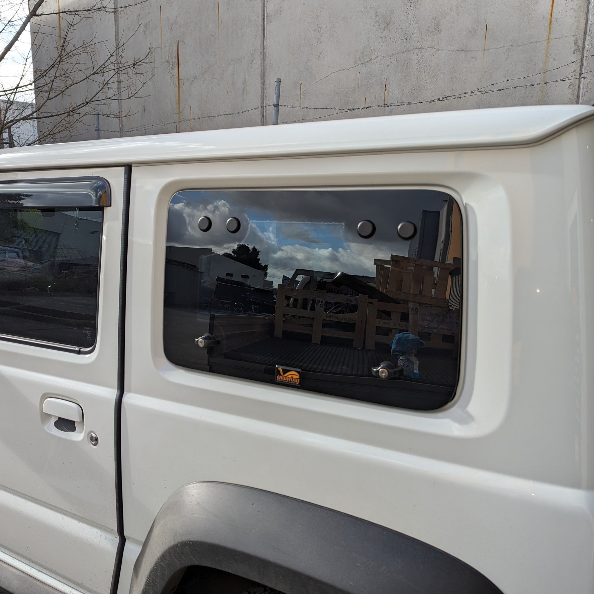 EMUWING Gullwing Style Windows (Jimny Models 2018-Current GLX & Lite 3-Door)