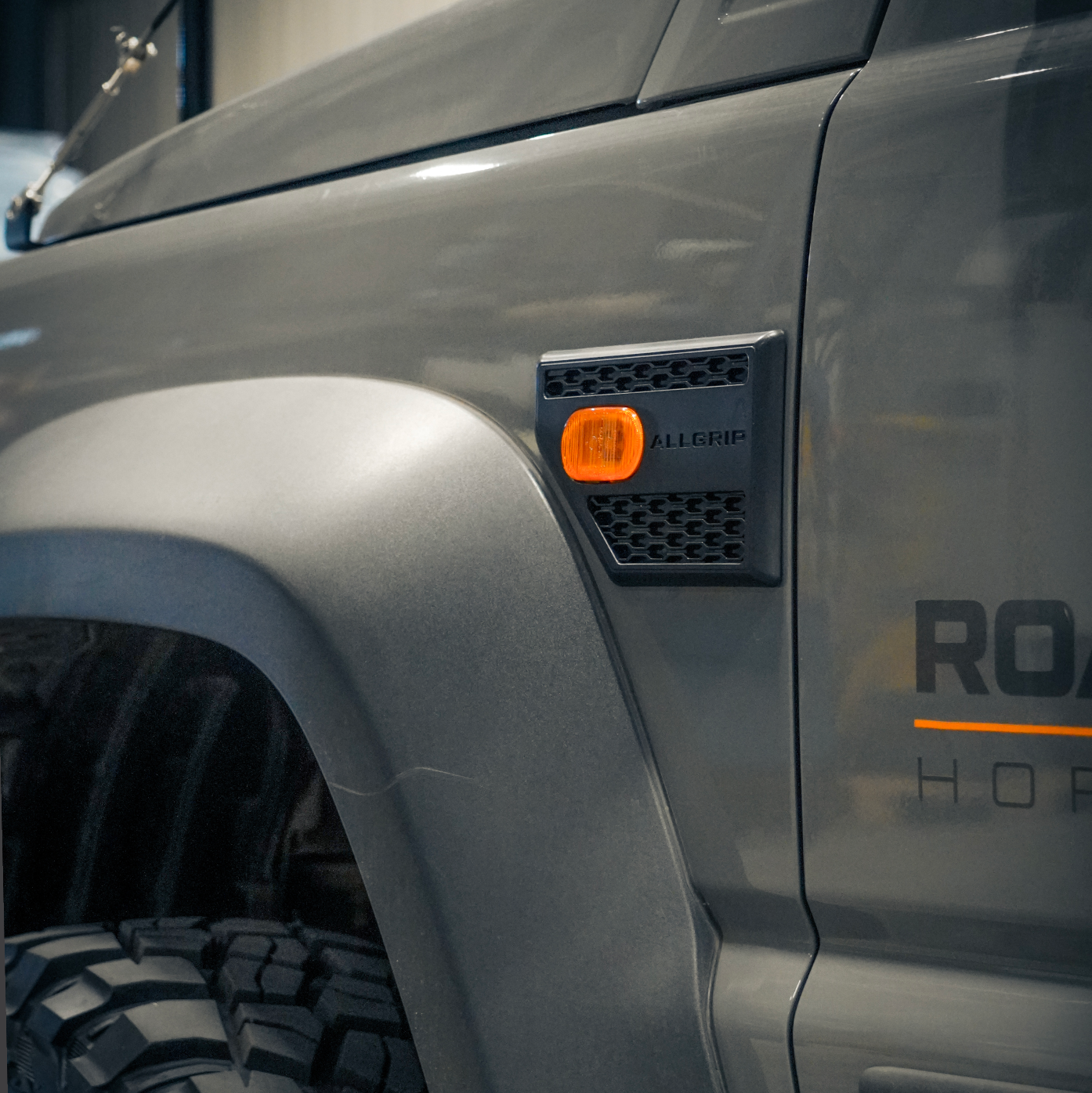 ROAMING HORIZONS Indicator Surround Panel - Pair (Jimny Models 2018-Current XL 5-Door, GLX & Lite 3-Door)