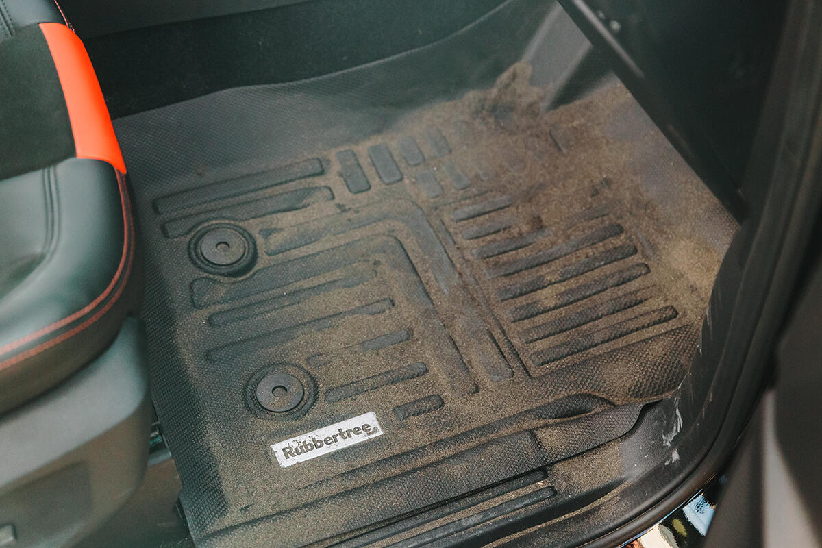 RUBBERTREE Deep Dish Rubber Floor Mat Set (Jimny Models 2018-Current 3-Door GLX & Lite)