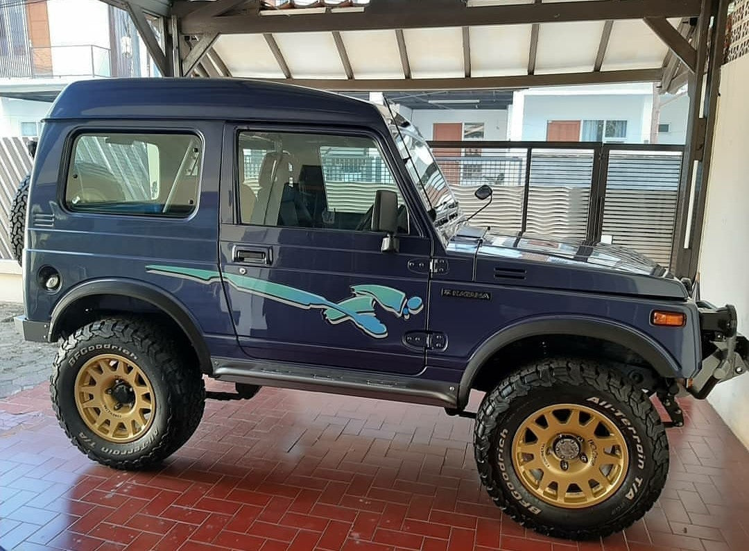 EVO CORSE DakarZero 15x7" Gold Alloy Wheel *ET-14, 5x139.7, CB 108.3 (Jimny Models 2018-Current XL 5 Door, GLX & Lite 3 Door)