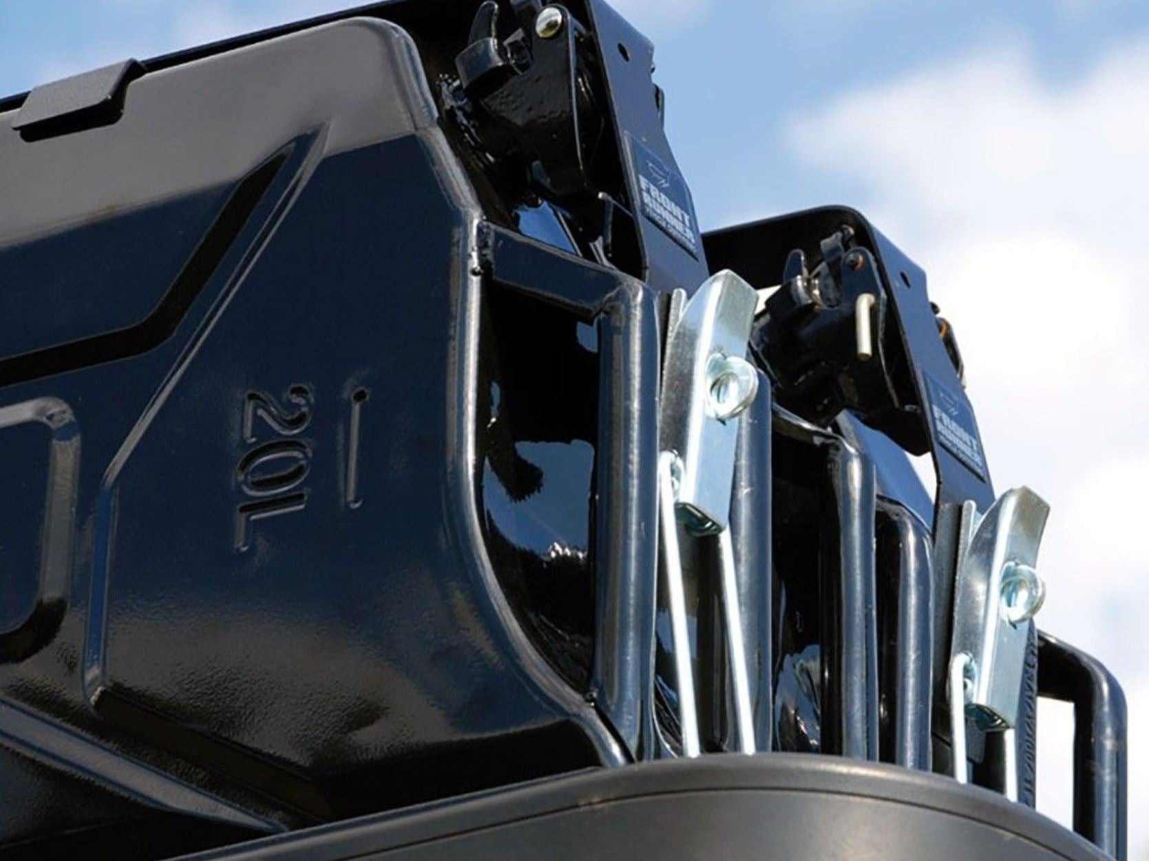 FRONT RUNNER Double Jerry Can Holder