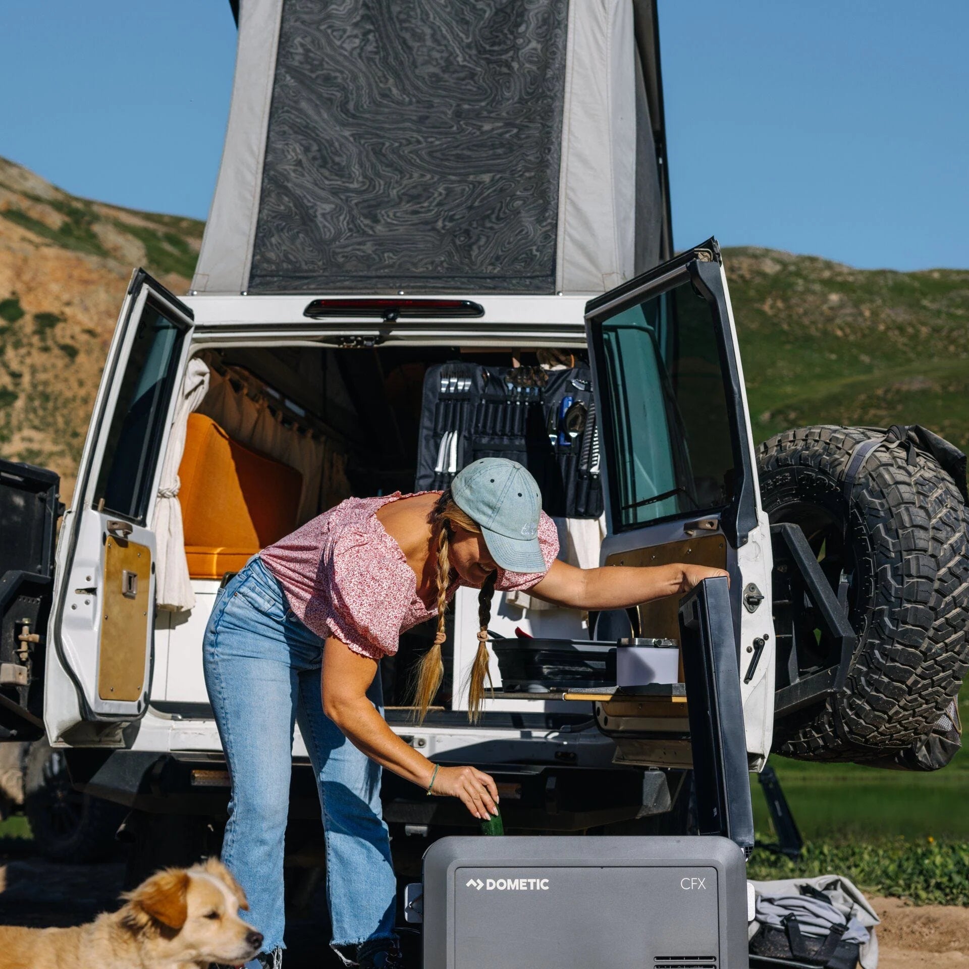 DOMETIC CFX5 35 Portable Fridge/Freezer - 35 Litre/50 Cans