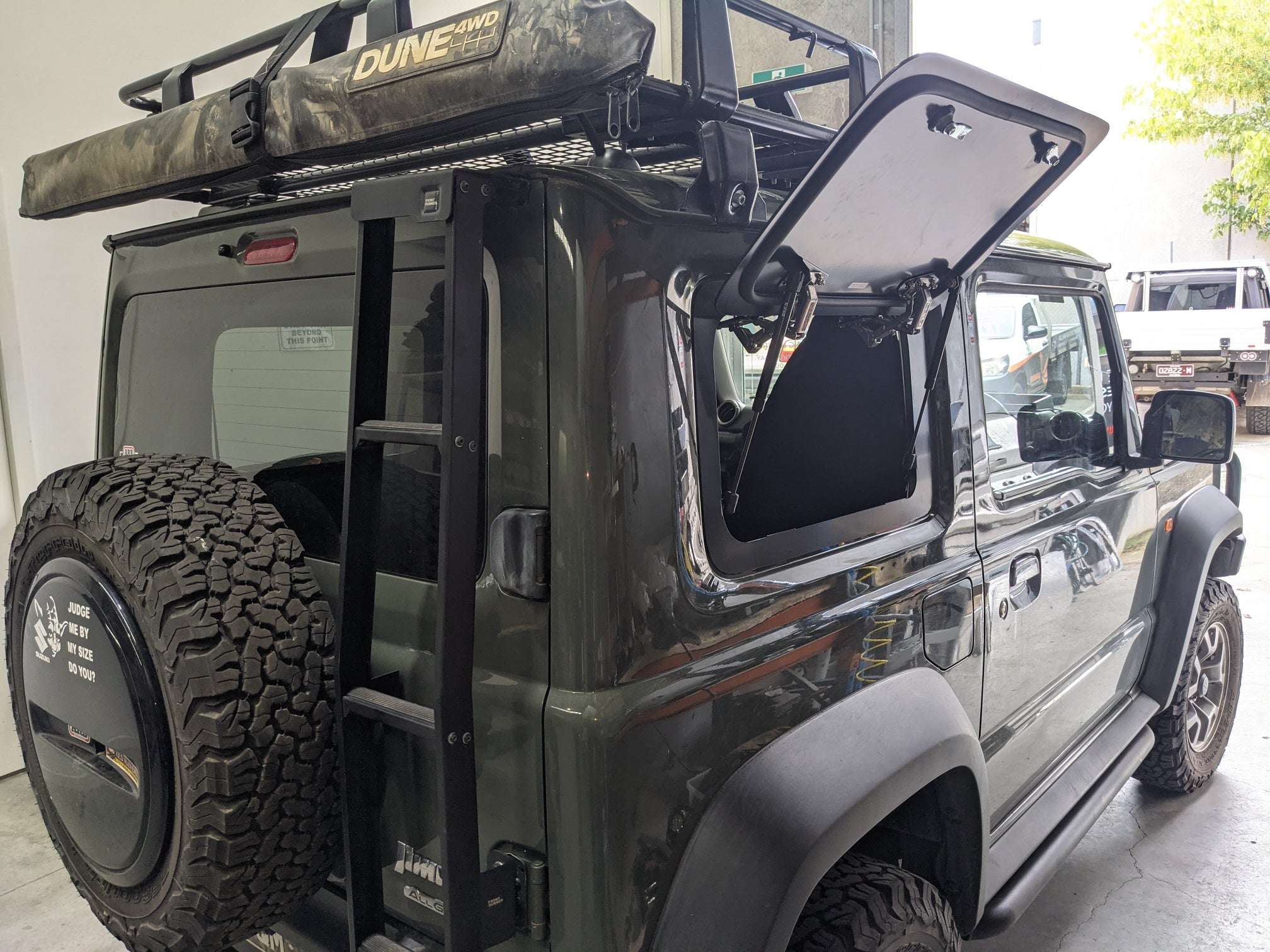 EMUWING Gullwing Style Windows (Jimny Models 2018-Current GLX & Lite 3-Door)