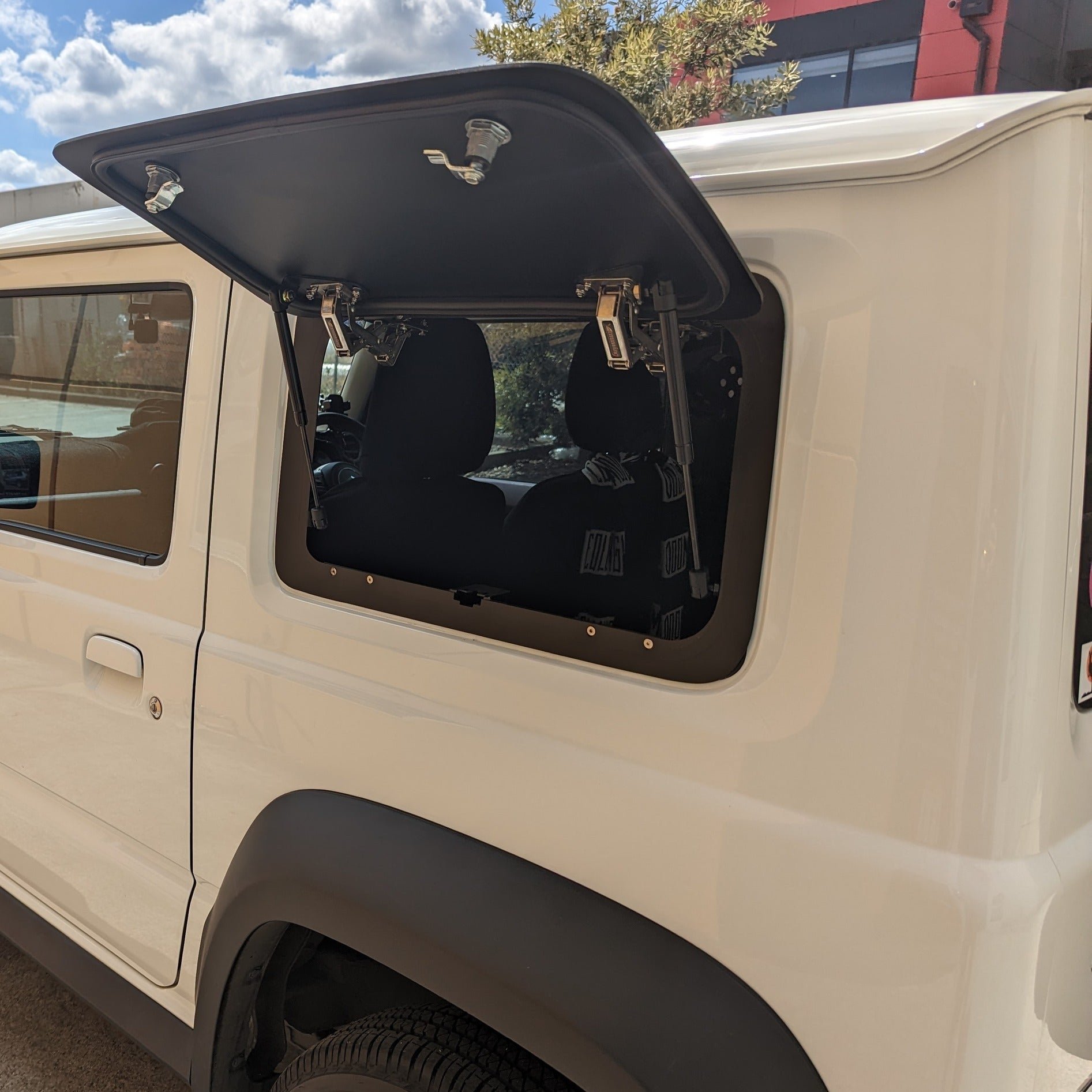EMUWING Gullwing Style Windows (Jimny Models 2018-Current GLX & Lite 3-Door)