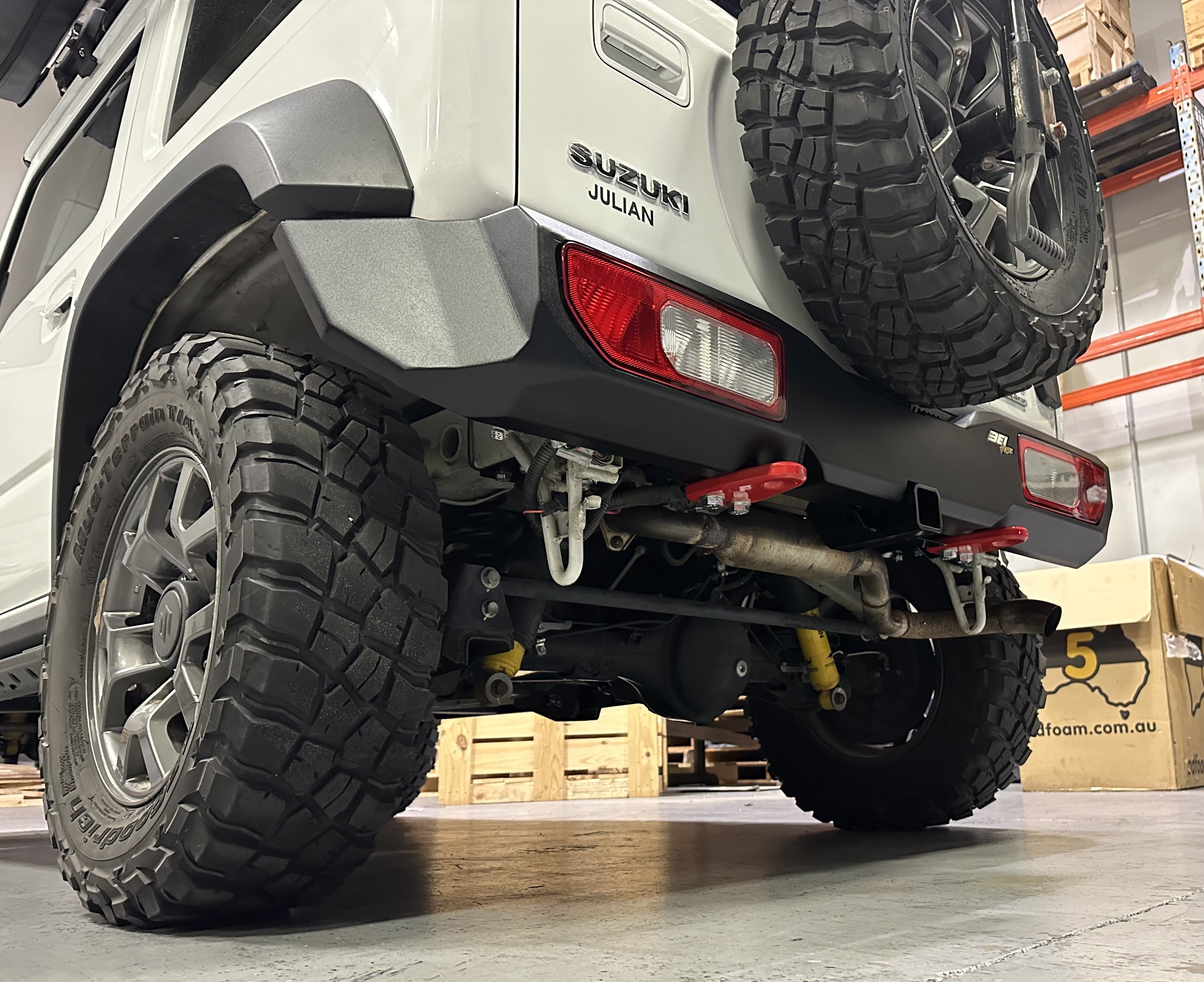 BEI HOUSE Lightweight Rear Bar with Incorporated Rated Tow Bar Receiver (Jimny Models 2018-Current GLX & Lite 3-Door)