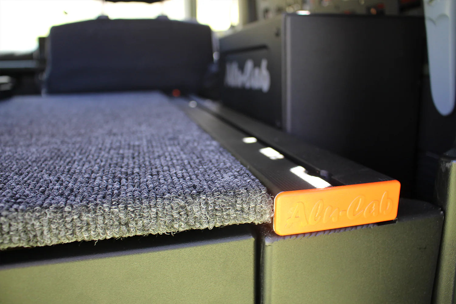 ALU-CAB Drawer System & Mount Bundle (Jimny Models 2018-Current GLX & Lite 3-Door)