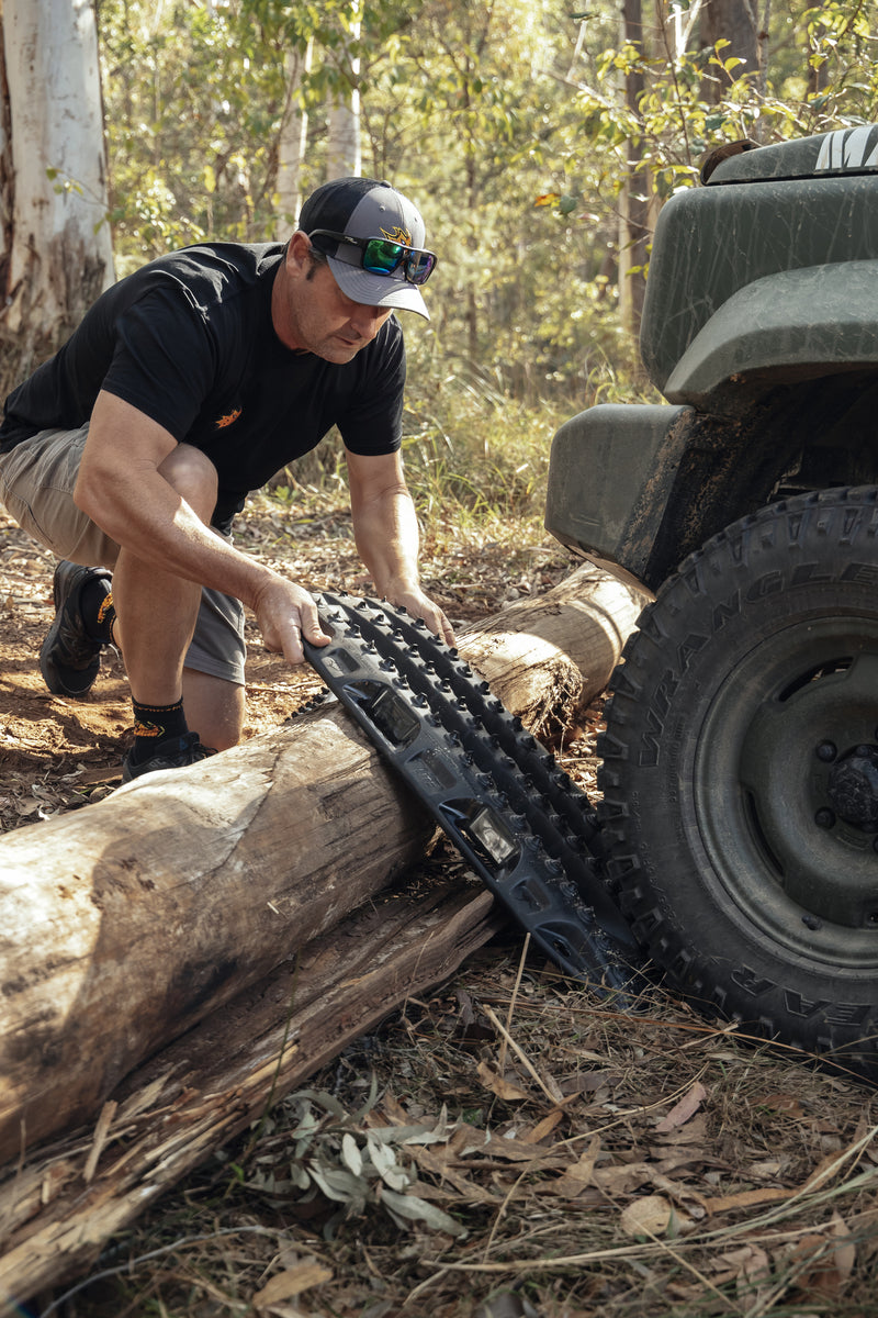 MAXTRAX 'Lite' Recovery Tracks - Black – OZ Jimny