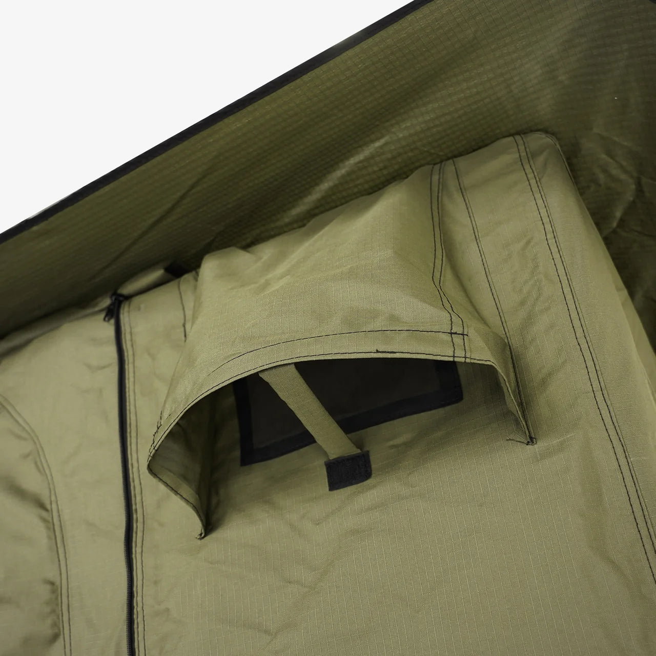 INSPIRED OVERLAND Trailpeak Rooftop Lightweight Roof Top Tent - Only 38kgs!