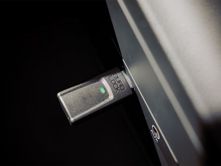 QUAD LOCK Wireless CarPlay/Android Auto Plug N Play USB Adaptor (Jimny Models 2018-Current XL 5-Door, GLX & Lite 3-Door)