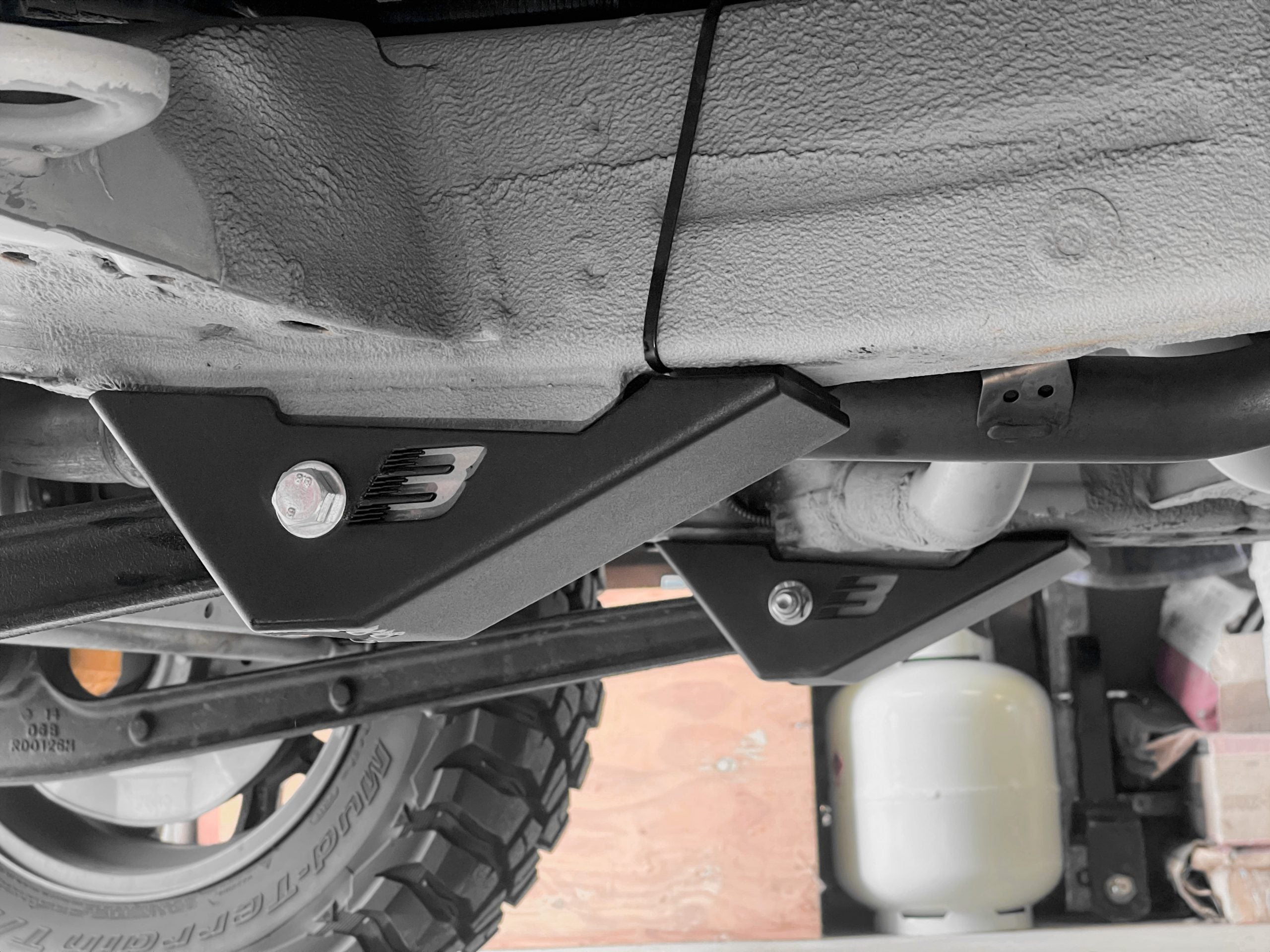 BEI HOUSE - Radius Arm Protection (Jimny Models 2018-Current XL 5-Door, GLX & Lite 3-Door)